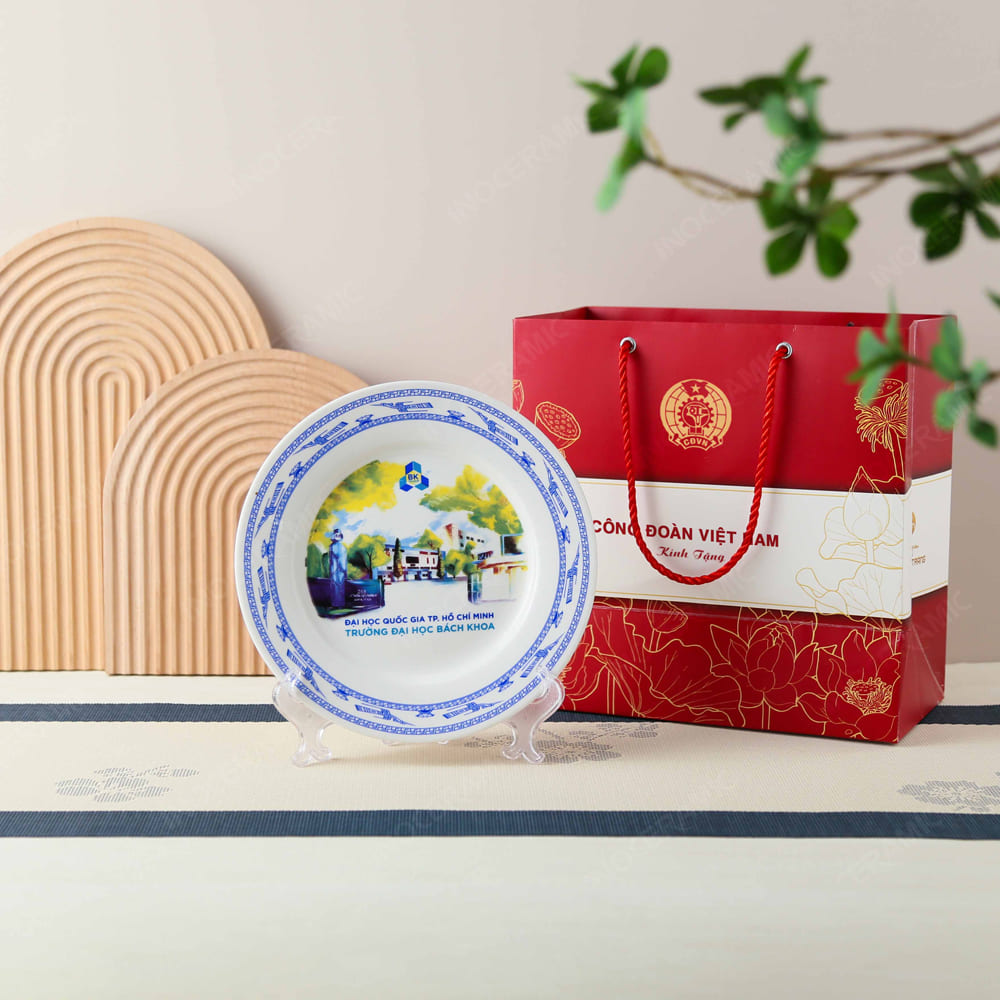 Quà tặng Công Đoàn - Đĩa trưng bày in logo kỷ niệm thành lập trường