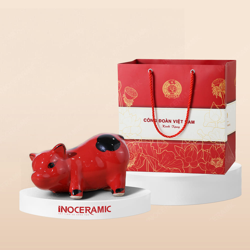 Quà tặng Công đoàn - Ống heo đất tiết kiệm dễ thương Bát Tràng màu đỏ in logo