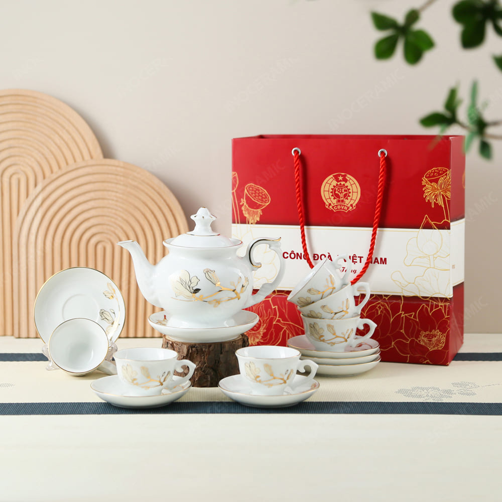Quà tặng Công Đoàn - Bộ trà Đài Cát men trắng hoa mộc lan kẻ chỉ vàng