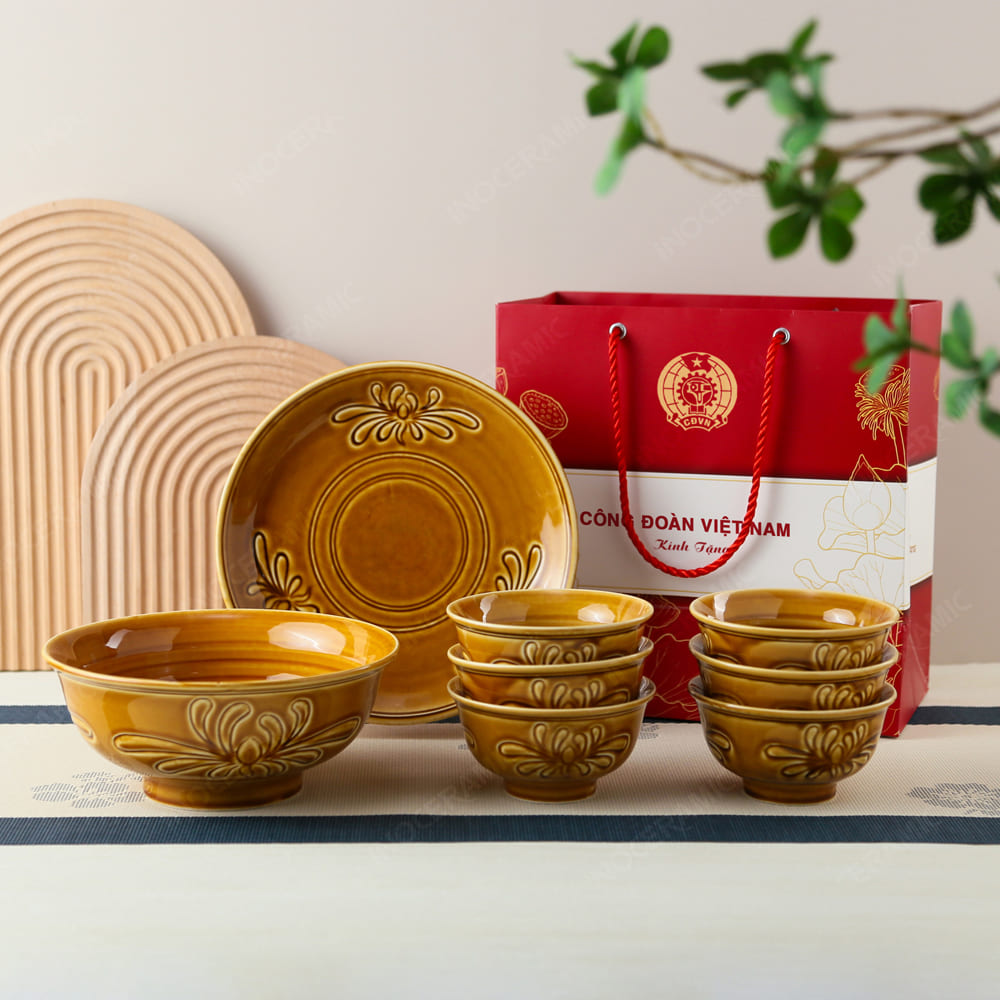 Quà tặng Công đoàn - Bộ bàn ăn 8 món Hoàng Thổ in logo